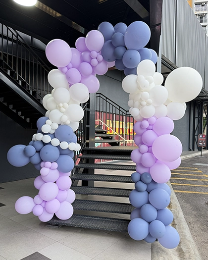 Bouquets & balloons