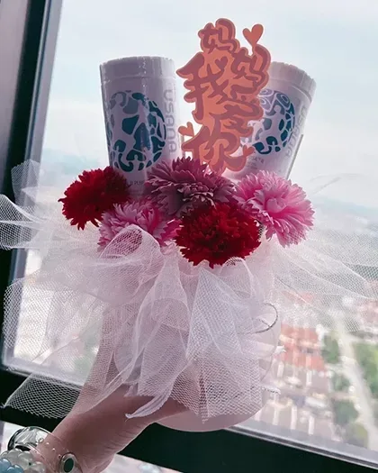 Bouquets & balloons — Package 144