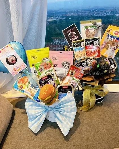 Bouquets & balloons — Package 218
